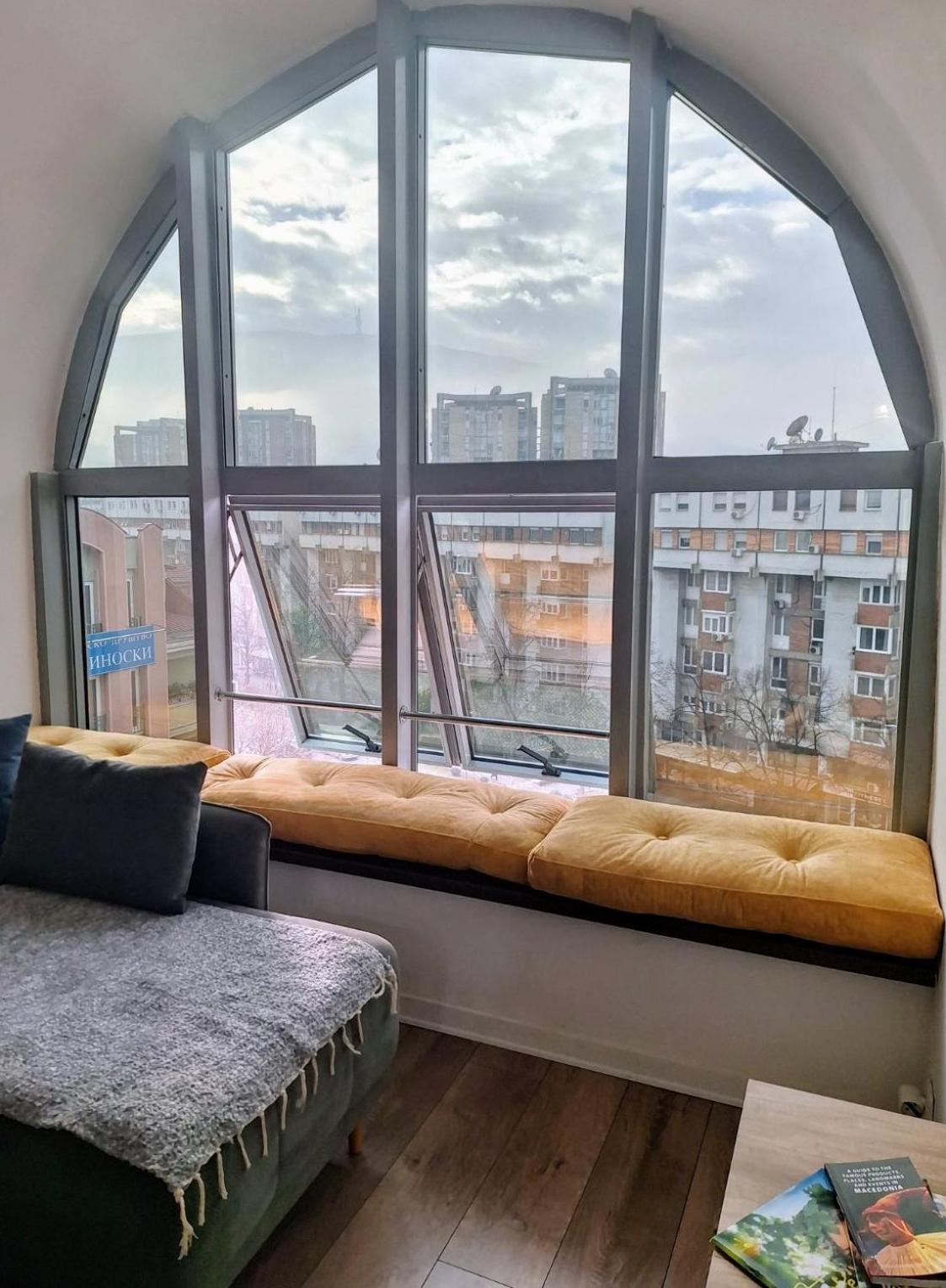 Skopje City Centar Apartment Near Marriott Buitenkant foto